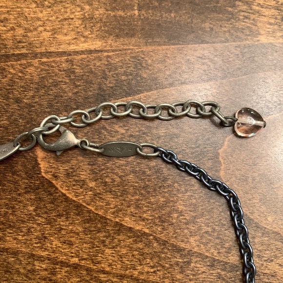 Sabika Independence Feather Necklace - Picture 3 of 3